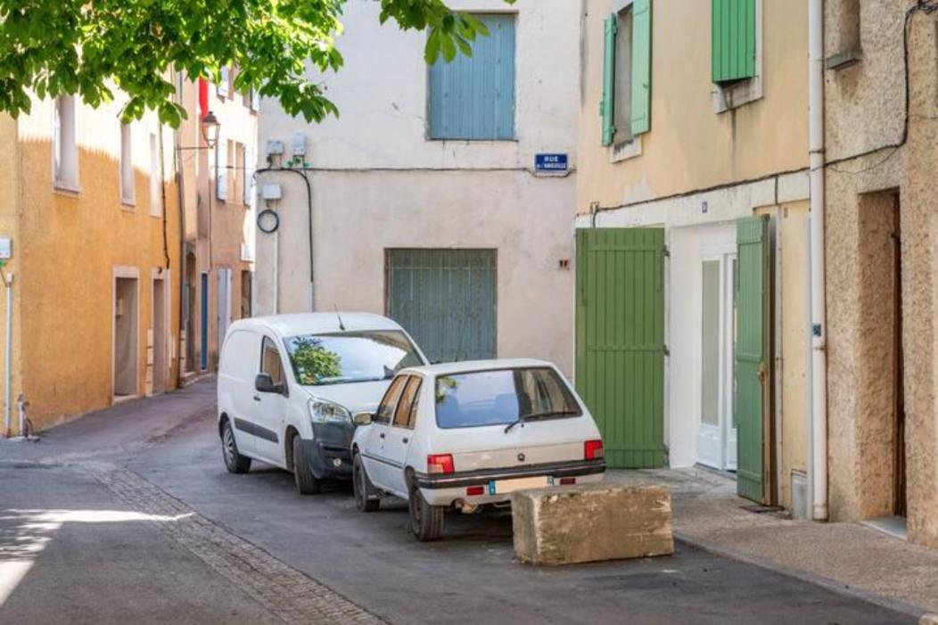 Le Marronnier 2 Lägenhet LʼIsle-sur-la-Sorgue Exteriör bild